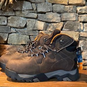 Ridgecut Light Weight Work Boots